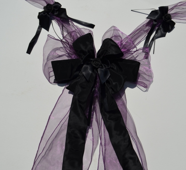 Farbe lila mit schwarz